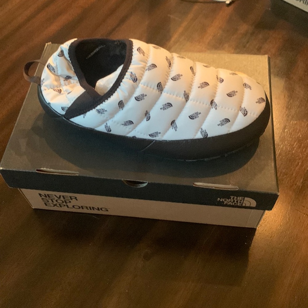 The North Face slipper